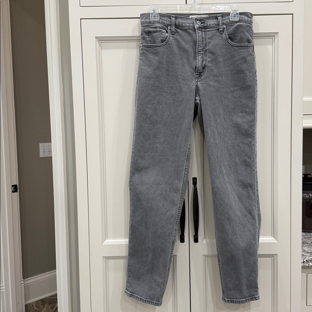 Abercrombie & Fitch The Mom High Rise Jeans 27 / 4L. Gray Denim Womens